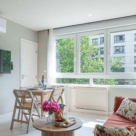 De Montescal - Hot Tub And Ac Cosy Apartment A Prime Location 40M2 Paris Exterior photo