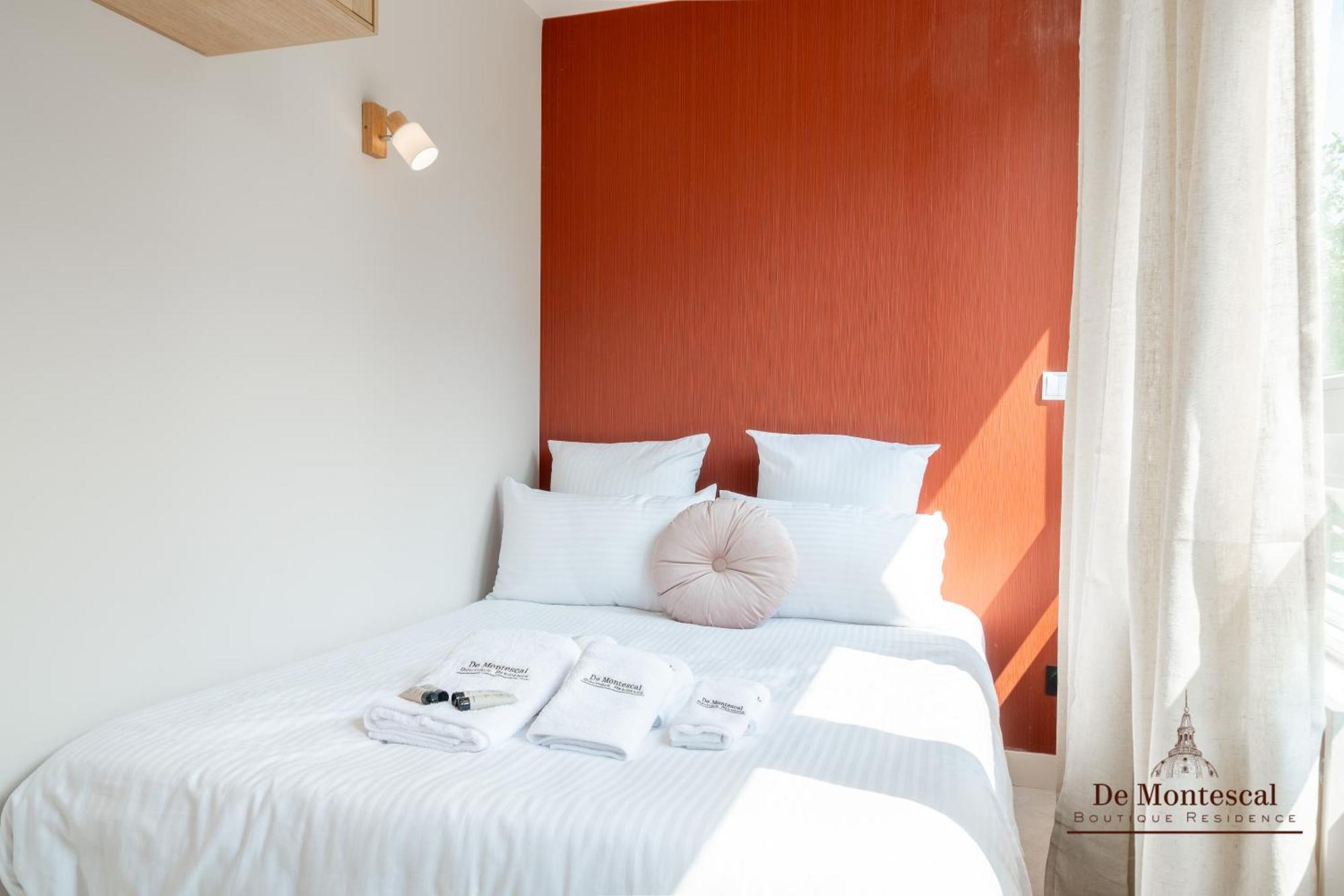 De Montescal - Hot Tub And Ac Cosy Apartment A Prime Location 40M2 Paris Exterior photo