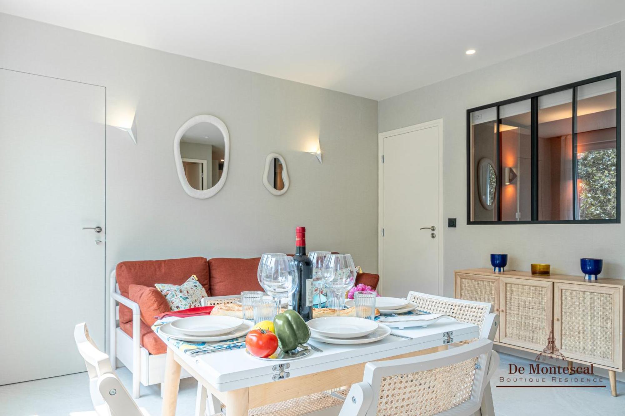 De Montescal - Hot Tub And Ac Cosy Apartment A Prime Location 40M2 Paris Exterior photo