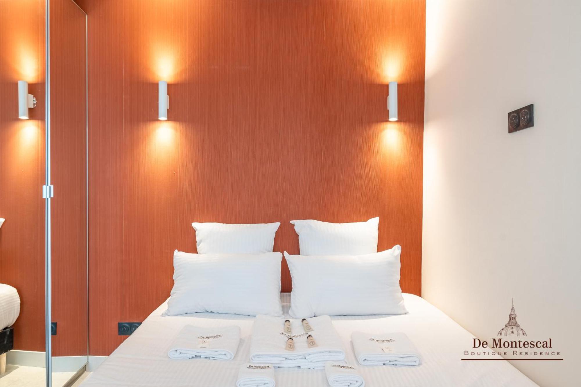 De Montescal - Hot Tub And Ac Cosy Apartment A Prime Location 40M2 Paris Exterior photo