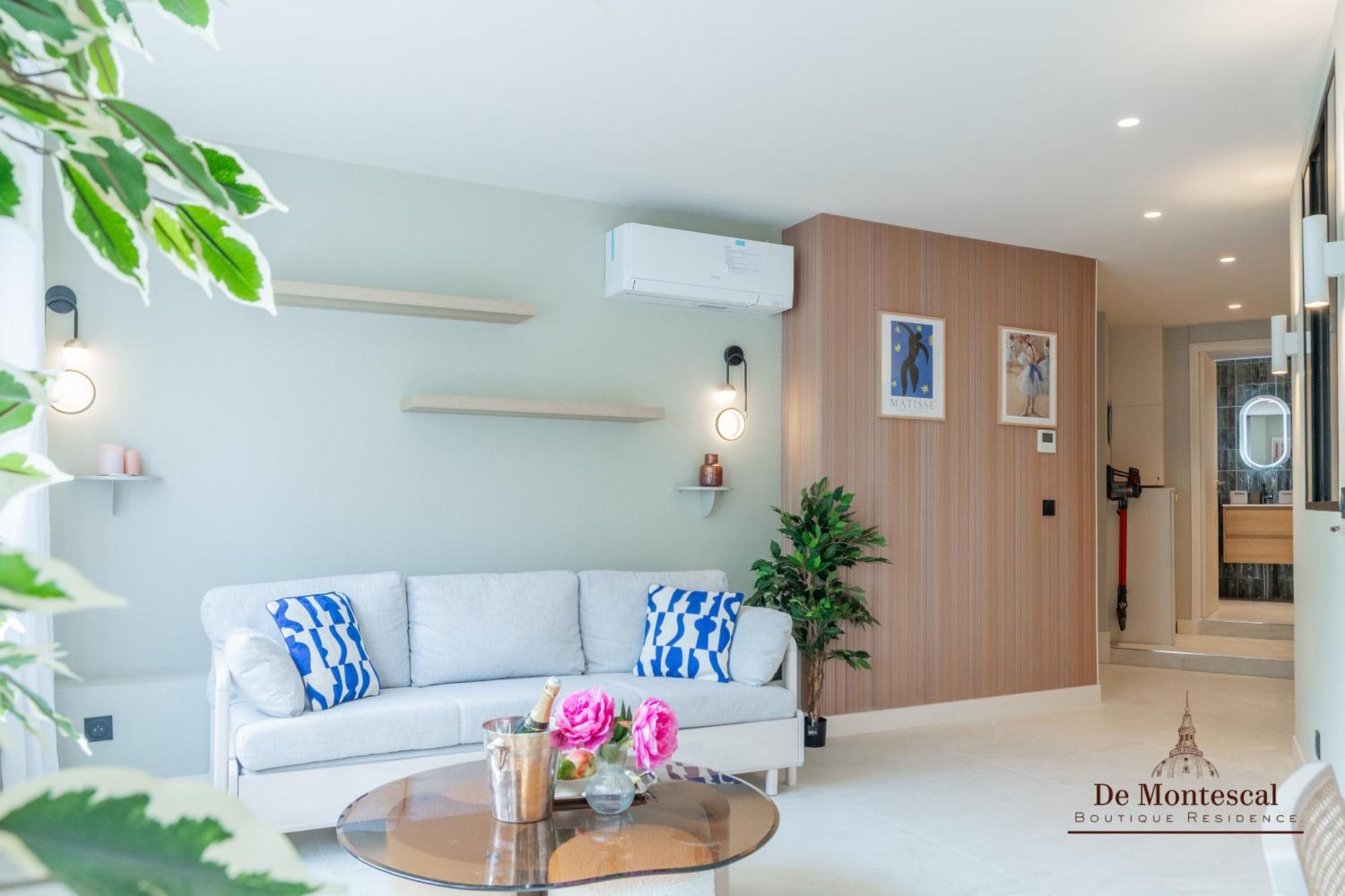 De Montescal - Hot Tub And Ac Cosy Apartment A Prime Location 40M2 Paris Exterior photo