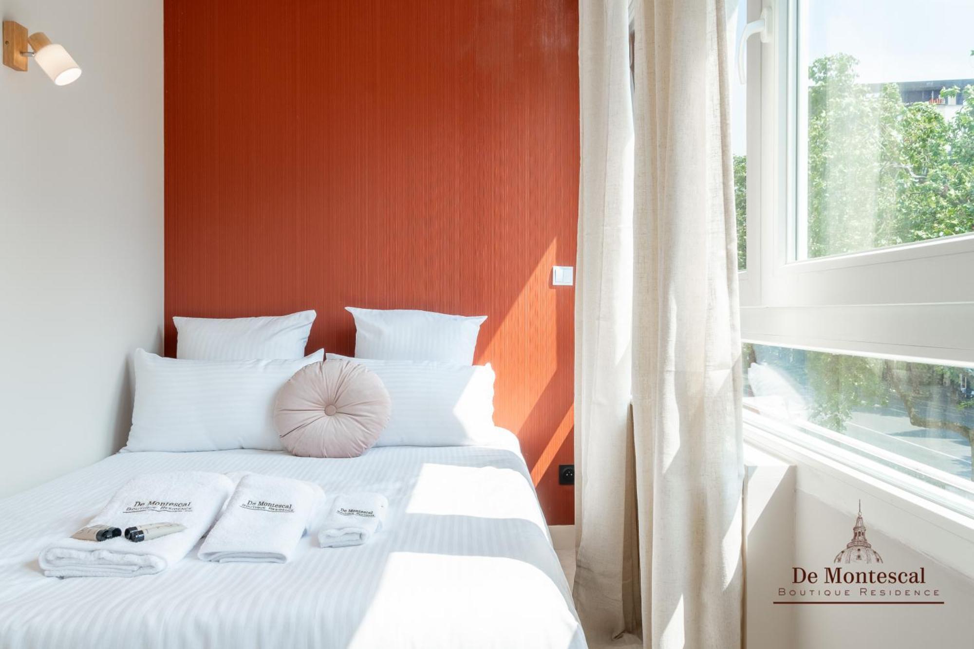 De Montescal - Hot Tub And Ac Cosy Apartment A Prime Location 40M2 Paris Exterior photo