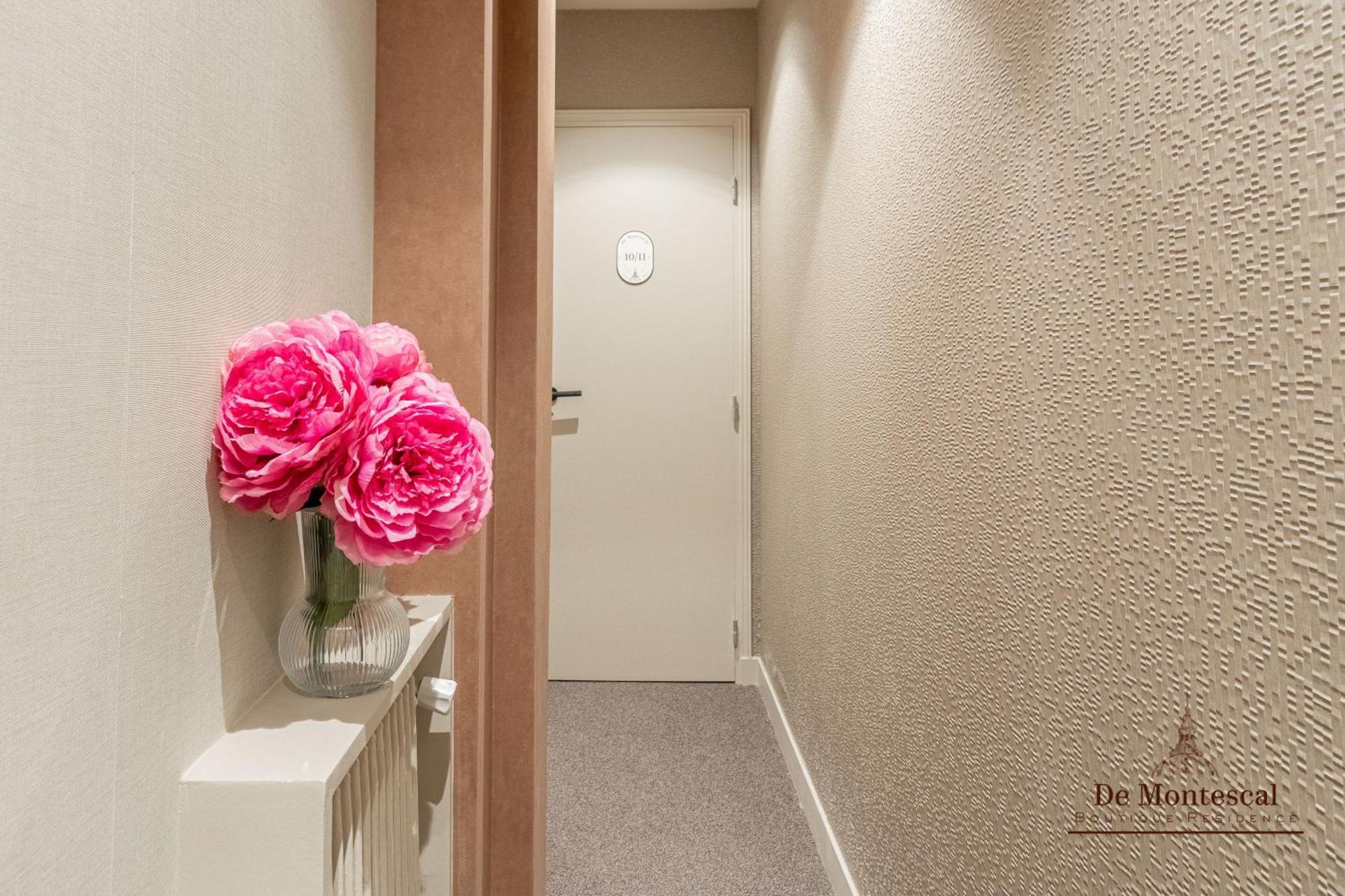 De Montescal - Hot Tub And Ac Cosy Apartment A Prime Location 40M2 Paris Exterior photo